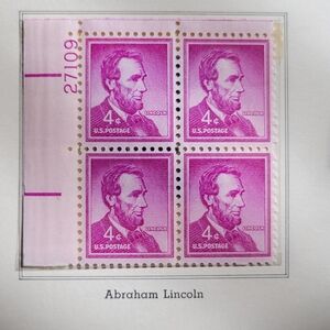 EXTREMELY RARE 1954 UNITED STATES ABRAHAM LINCOLN 4 CENT PURPLE STAMPS